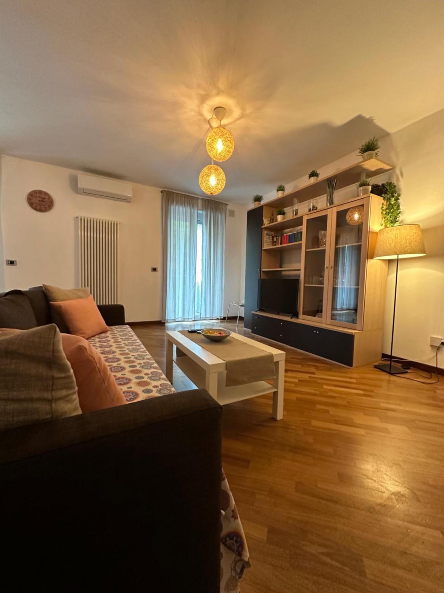 La Casa Di Yasmin_Pescara Centro Appartement Buitenkant foto